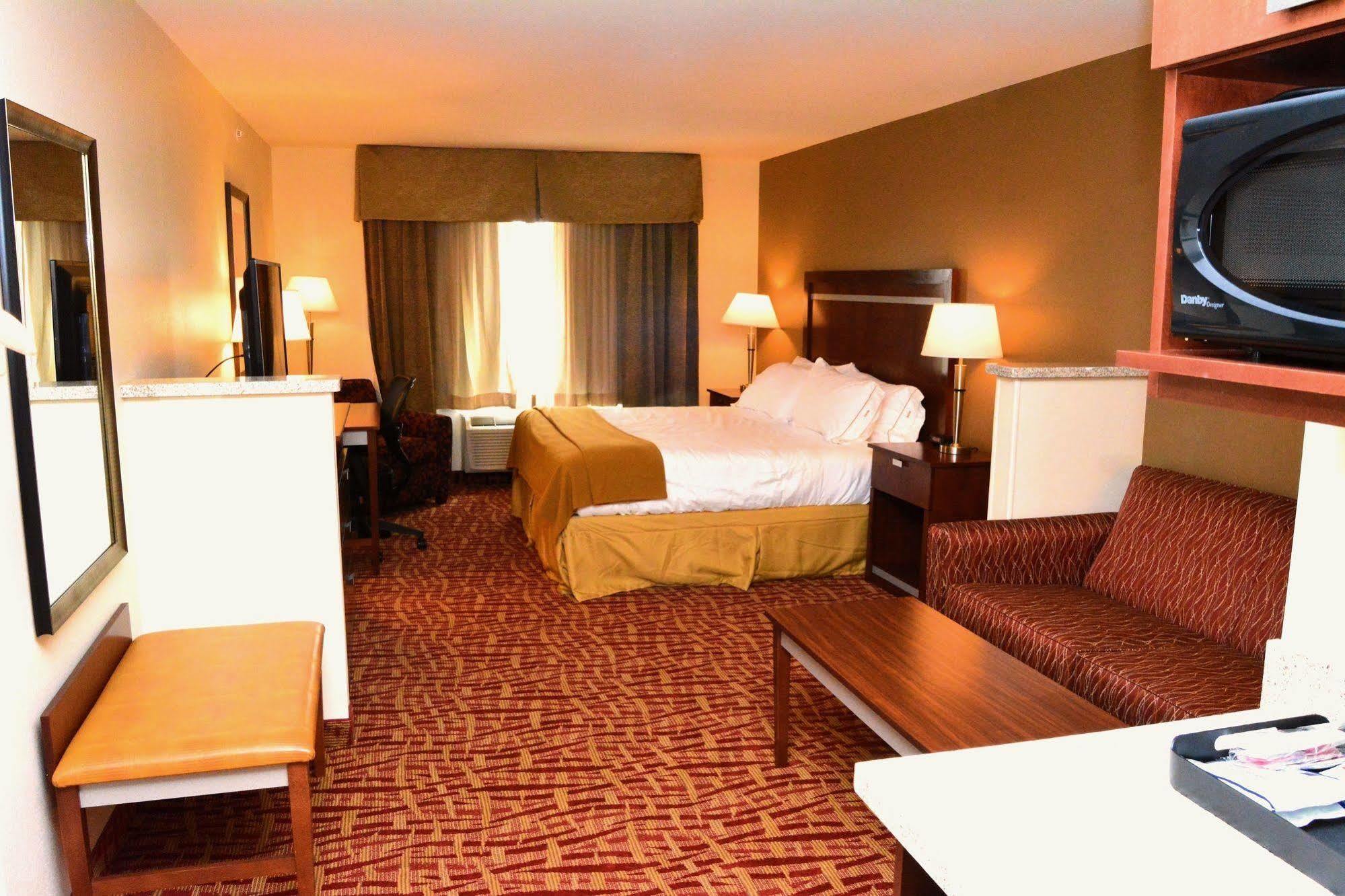 Holiday Inn Express & Suites Glendive By Ihg Exterior foto